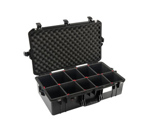 PELI 1605 AIR CASE Internal dimensions 660x356x213mm, with TrekPak, black