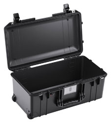 PELI 1556 AIR CASE Internal dimensions 549x273x228mm, empty, wheeled, black