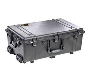 PELI 1650 PROTECTOR CASE Internal dimensions 722x442x270mm, with foam, wheeled, black