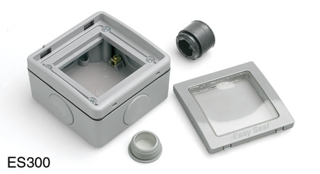 RPP EASYCLIP WEATHERPROOF BOX ES300 1-gang, full module, grey plastic, no cable outlet, white trim