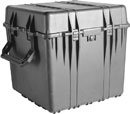 PELI 0370 CUBE CASE Internal dimensions 610x610x610mm, with padded dividers, black
